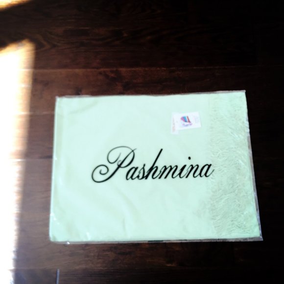 Brandnew Scarf - Picture 6 of 9